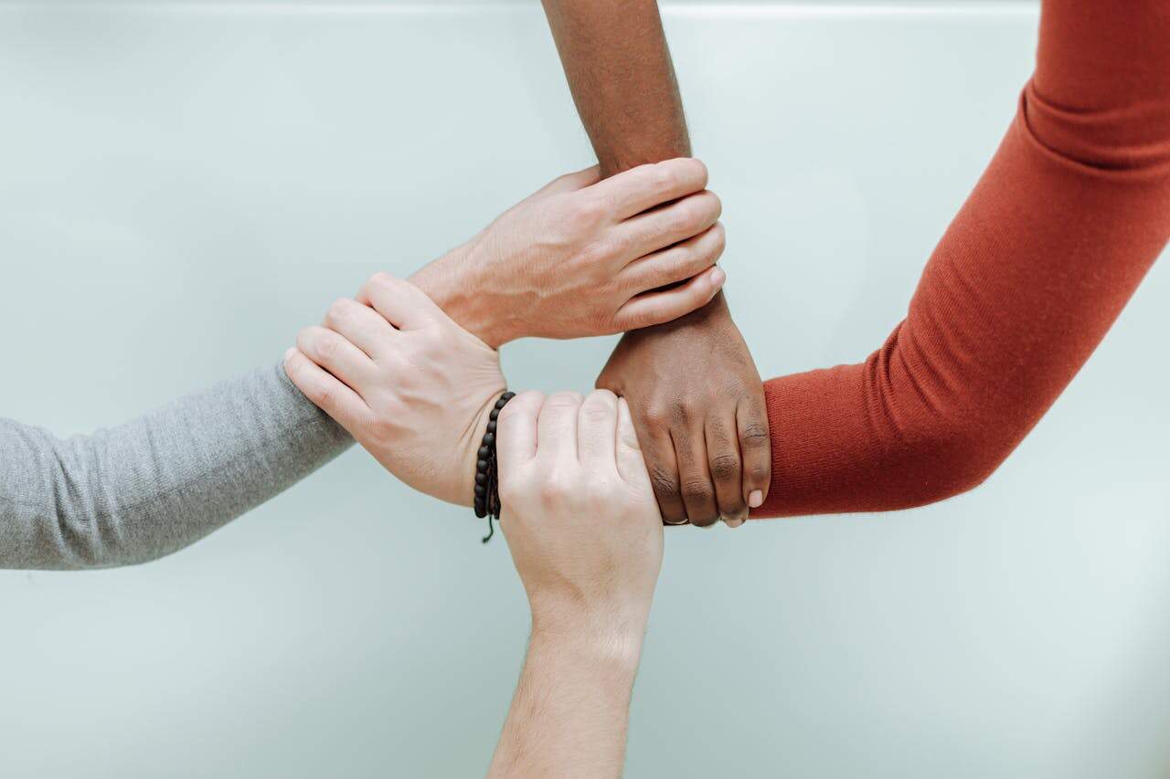 heros-img